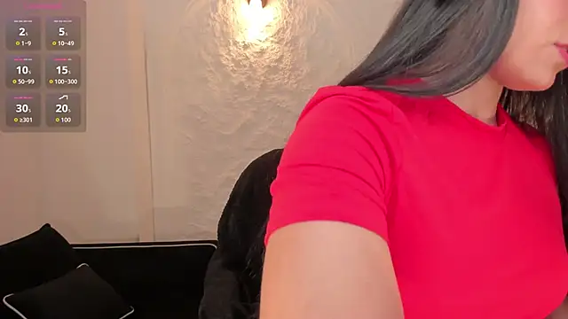 MilaColeman online show from November 12, 2025, 2:04 am