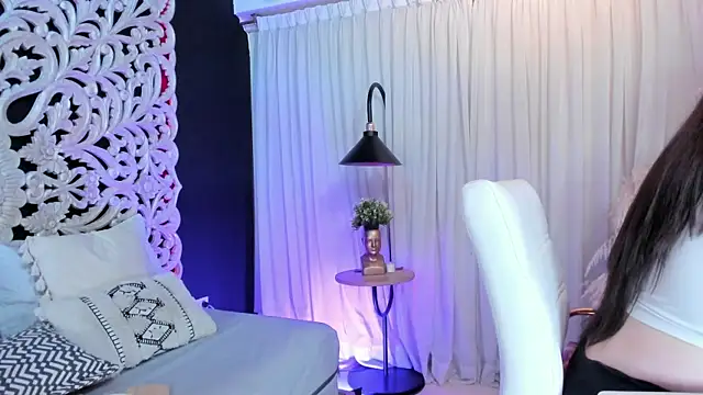 Ashley Monroe online show from September 22, 2025, 7:42 pm