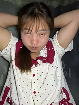 EllyBaby20 online show from June 12, 2026, 9:12 pm