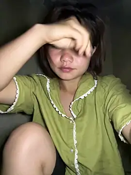 EllyBaby20 online show from June 6, 2026, 11:43 pm