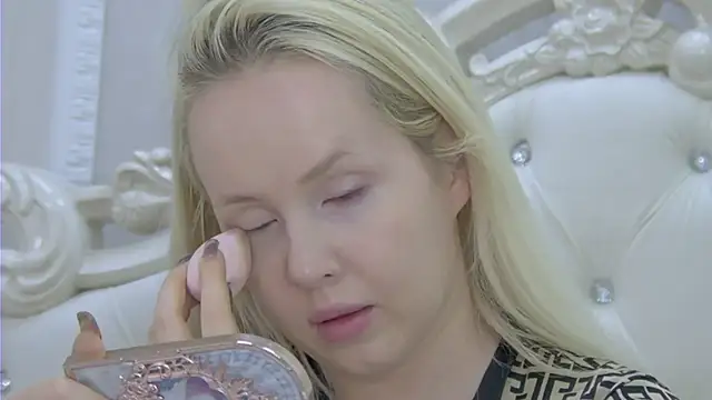 Snapshot of EllieFrosty_ chatting on March 21, 2026, 6:34 pm EllieFrosty online show from March 21, 2026, 6:34 pm