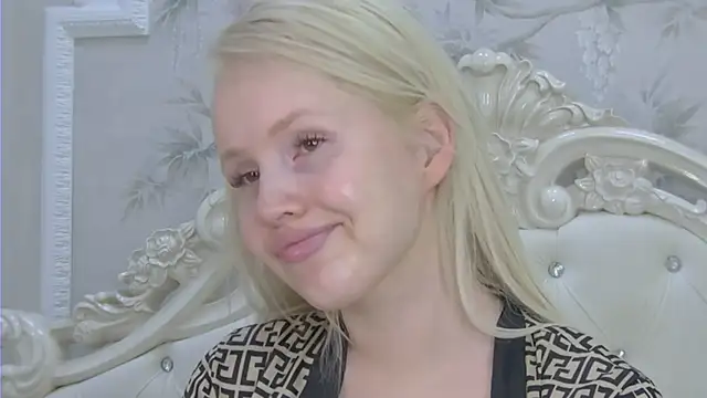 EllieFrosty  online show from April 30, 2026, 7:26 am