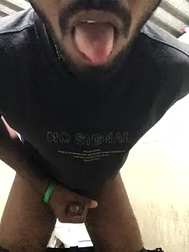 Snapshot of kavi1q1 chatting on January 10, 2026, 12:17 am kavi1q1 online show from January 10, 2026, 12:17 am