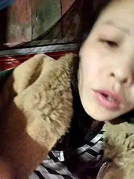 Sinejdk3 online show from December 3, 2025, 8:52 pm