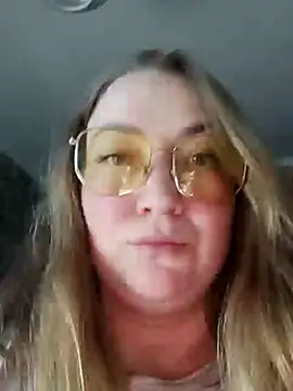 Kiss Eva online show from February 23, 2025, 9:05 pm