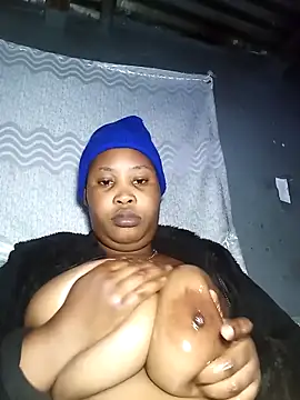 OCEANSQUITERXXX online show from October 27, 2025, 10:49 am