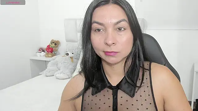 Ms milarose online show from June 4, 2026, 2:49 am
