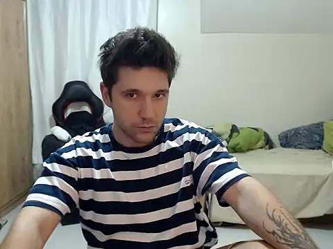 2handsomemann online show from September 26, 2025, 9:10 pm