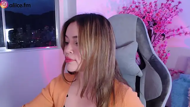 aliiceFM online show from September 8, 2025, 11:15 pm