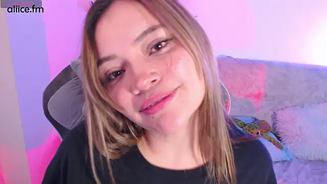 aliiceFM online show from September 14, 2025, 3:07 am