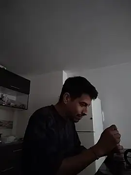 Juann-cock online show from June 18, 2026, 11:37 am