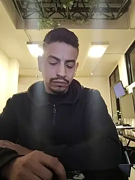 Juann-cock online show from June 25, 2026, 5:05 am