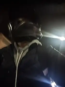 Juann-cock online show from April 27, 2026, 2:42 am
