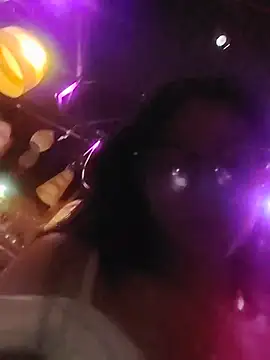 VioletxBloom online show from December 17, 2025, 7:02 am