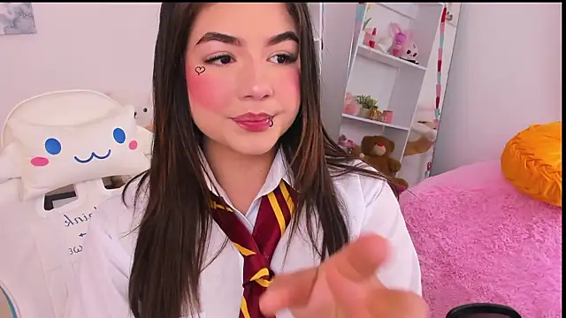 dolce antonellaa online show from March 8, 2026, 1:58 pm