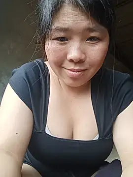 quynhkoolbae online show from July 7, 2026, 2:03 am