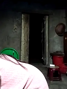 Snapshot of quynhkoolbae chatting on March 18, 2026, 1:35 pm quynhkoolbae online show from March 18, 2026, 1:35 pm