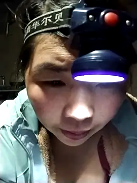 Snapshot of quynhkoolbae chatting on March 14, 2026, 12:49 am quynhkoolbae online show from March 14, 2026, 12:49 am