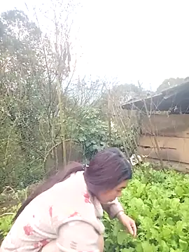 Snapshot of quynhkoolbae chatting on February 15, 2026, 11:36 pm quynhkoolbae online show from February 15, 2026, 11:36 pm