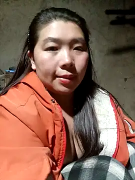 quynhkoolbae online show from November 27, 2025, 1:44 pm