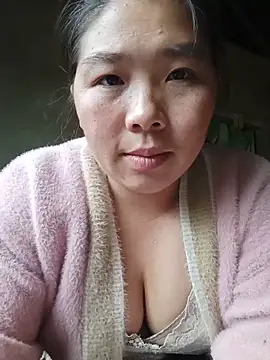 quynhkoolbae online show from June 14, 2026, 2:24 am
