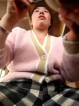 Snapshot of quynhkoolbae chatting on March 2, 2026, 7:09 am quynhkoolbae online show from March 2, 2026, 7:09 am