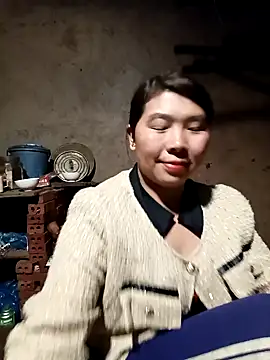 quynhkoolbae online show from December 18, 2025, 10:19 am