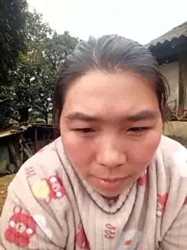 Snapshot of quynhkoolbae chatting on February 15, 2026, 7:51 am quynhkoolbae online show from February 15, 2026, 7:51 am