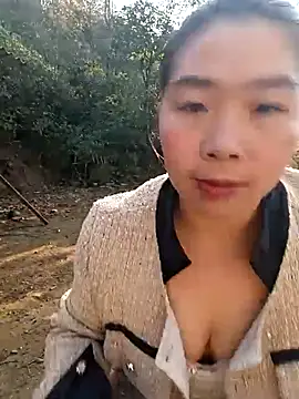 quynhkoolbae online show from January 18, 2026, 1:31 am