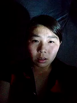 quynhkoolbae online show from November 13, 2025, 2:32 pm