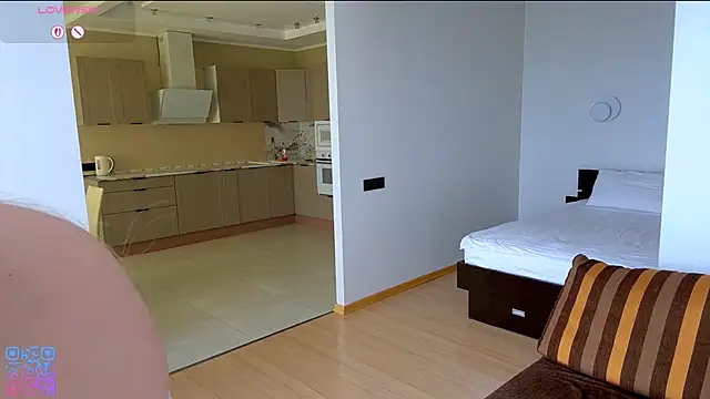 Snapshot of DestinyTurner chatting on March 9, 2026, 9:13 am DestinyTurner online show from March 9, 2026, 9:13 am