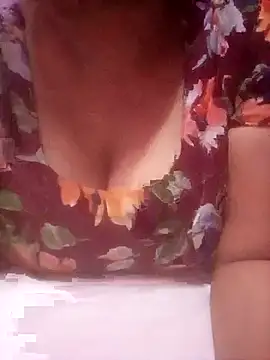 TINASONI online show from August 2, 2026, 2:43 am