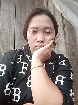 miumiu 00 online show from October 7, 2025, 2:45 am