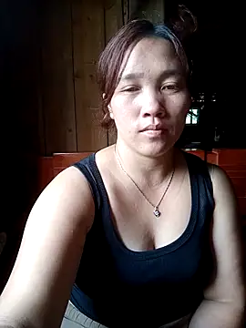 miumiu 00 online show from September 28, 2025, 6:31 am