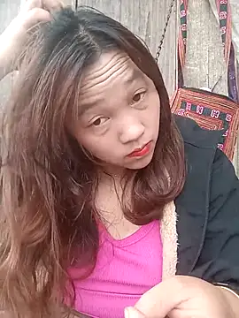 miumiu 00 online show from November 8, 2025, 3:32 am