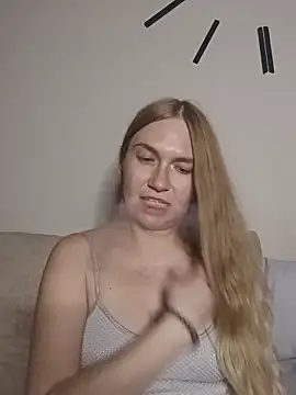 KisaVixen online show from July 1, 2026, 11:05 pm