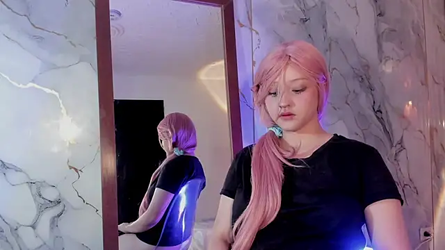 Suxan White  online show from September 14, 2025, 11:54 am