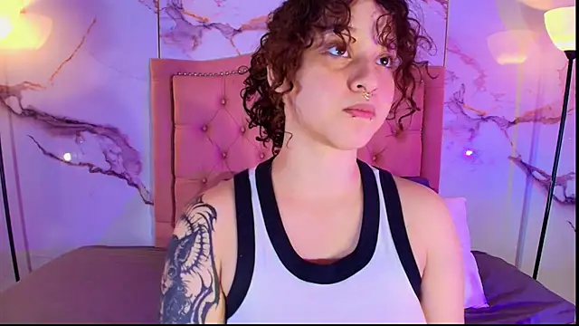 Suxan White  online show from June 2, 2026, 9:48 pm