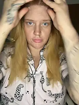 Snapshot of MysteriousMylaX chatting on March 25, 2026, 2:38 pm MysteriousMylaX online show from March 25, 2026, 2:38 pm