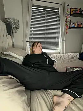 Snapshot of MysteriousMylaX chatting on March 5, 2026, 10:23 am MysteriousMylaX online show from March 5, 2026, 10:23 am