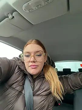 Snapshot of MysteriousMylaX chatting on February 5, 2026, 2:35 pm MysteriousMylaX online show from February 5, 2026, 2:35 pm