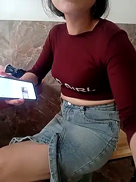 linda bae00 online show from April 23, 2026, 1:56 am