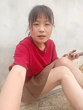 linda bae00 online show from March 27, 2026, 8:26 am