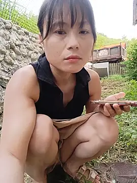 linda bae00 online show from July 22, 2026, 12:01 am