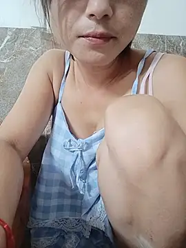linda bae00 online show from July 15, 2026, 12:45 pm