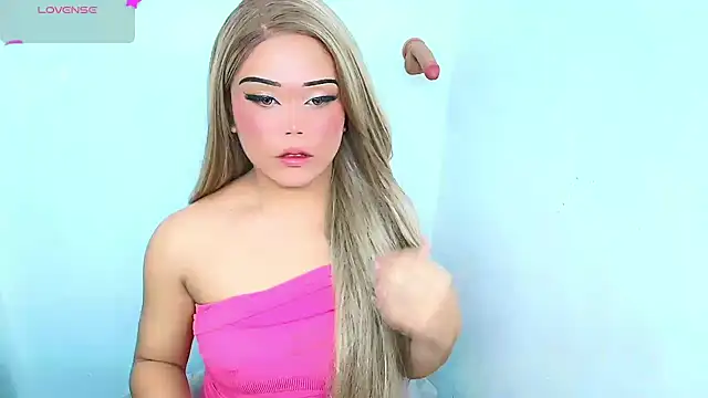 Snapshot of Cassandra_Luxx chatting on November 14, 2025, 7:17 pm Cassandra Luxx online show from November 14, 2025, 7:17 pm