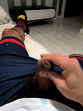 xxxfeo online show from December 15, 2025, 6:25 pm