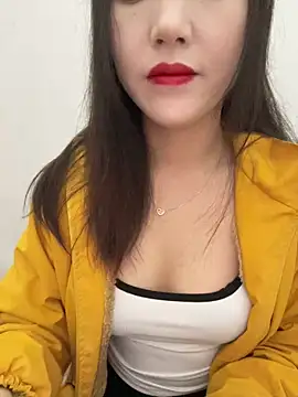 Snapshot of Dieknr chatting on December 17, 2025, 2:05 am Dieknr online show from December 17, 2025, 2:05 am