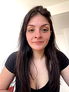 Danielaeliana online show from September 26, 2025, 6:48 pm