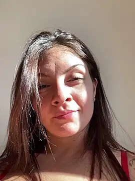 Danielaeliana online show from April 29, 2026, 5:41 pm